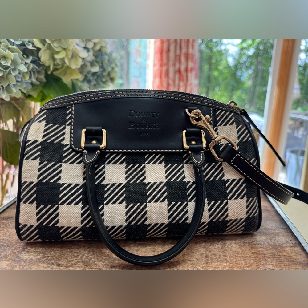 Dooney & Bourke Black and White Satchel with Timeless Elegance - Picture 12 of 12